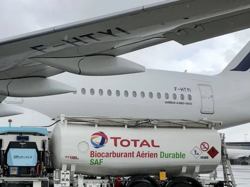 Air France-KLM Includes Biofuel Tax to Plane Tickets