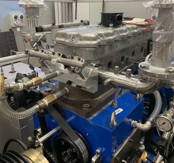 An image of the hydrogen-diesel direct injection dual-fuel system developed at UNSW.