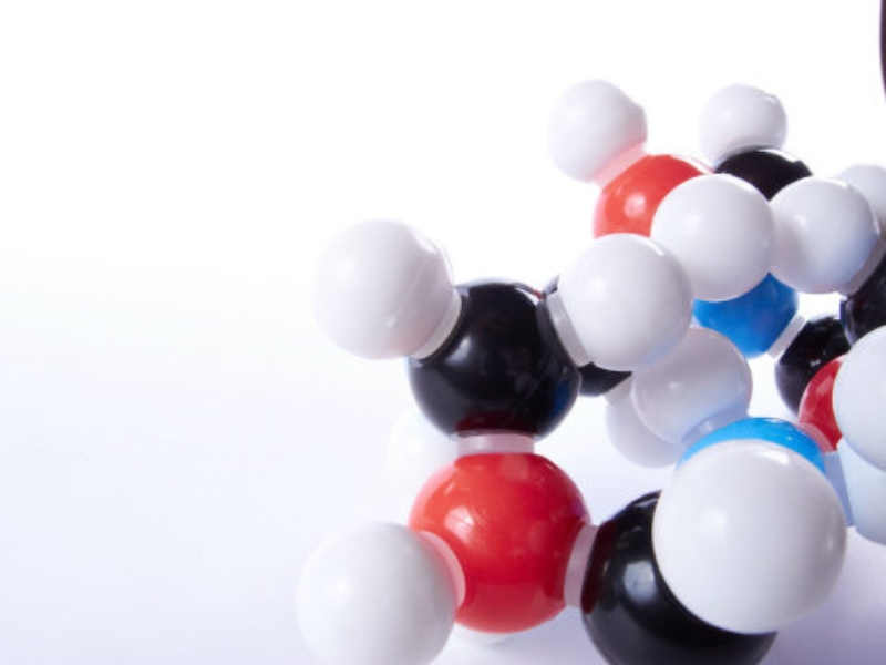 Plastic Metal 800x600 1