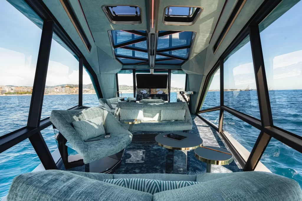 An Luxurious and Comfortable Interior.