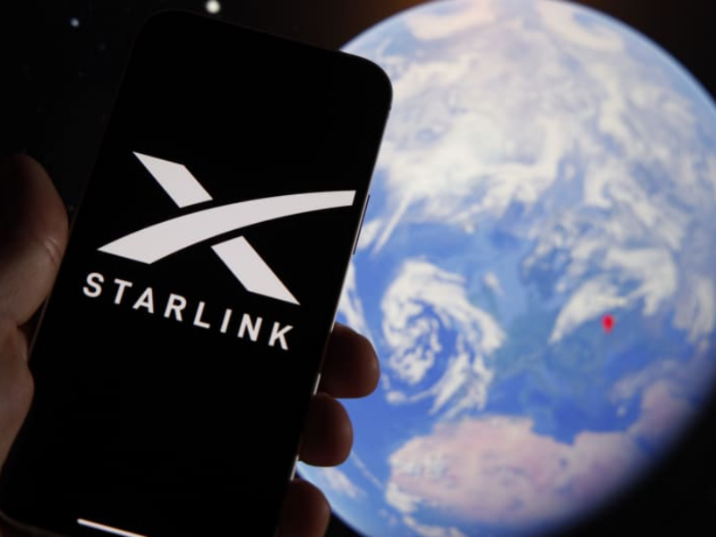 Starlink’s Satellite to Phone Service Set for Next Year