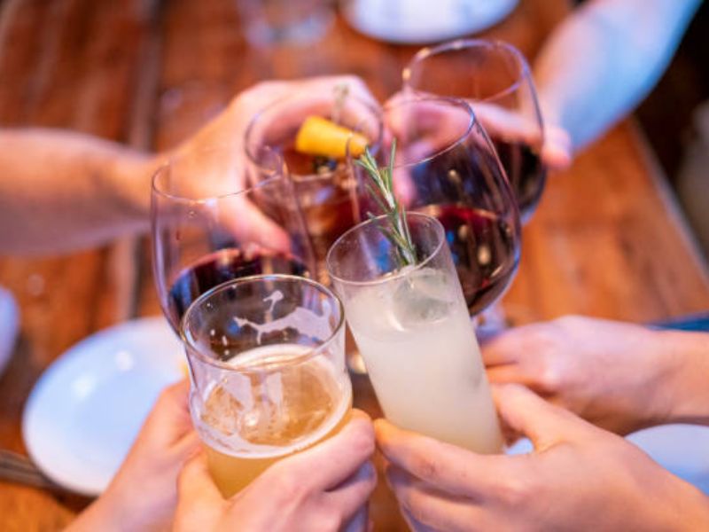 Drinking Non-Alcoholic Beverages Reduces Excessive Alcohol Intake