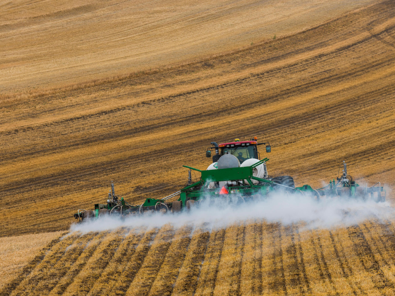 Low-carbon ammonia fertilizers