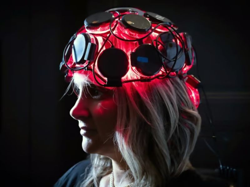 Light Exposure on Head and Abdomen May Alleviate Stress