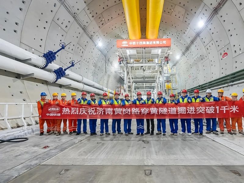 China Completes Record-Breaking Underwater Shield Tunnel