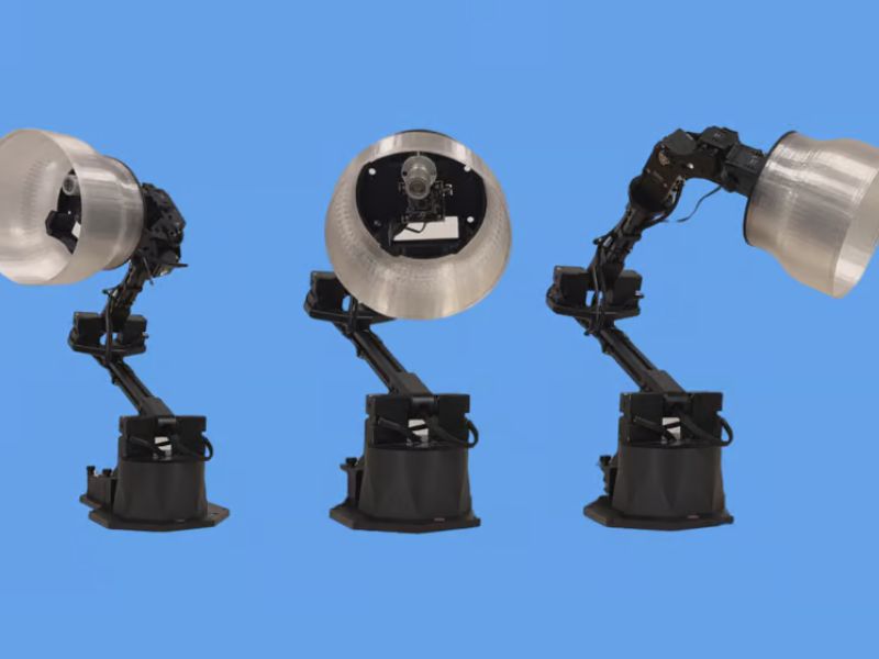 Apple’s Pixar-Style Lamp-Bot Showcases the Friendly Side of Machines