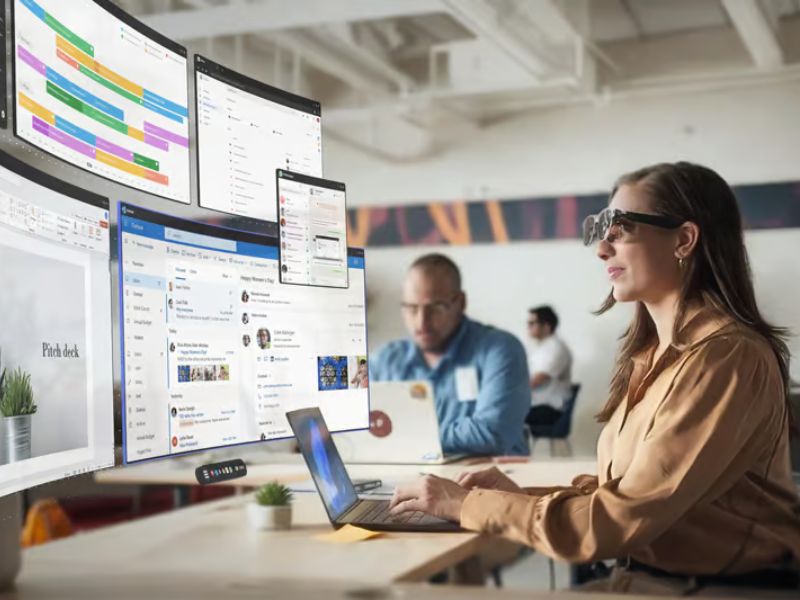 Spacetop Offers A Vast Virtual Workspace Right In Front Of your Eyes