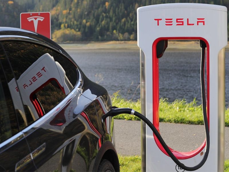 Tesla’s First-Quarter Sales Plunge in Europe