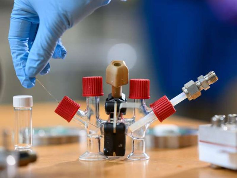 A New Sodium-Air Fuel Cell Prototype May One Day Power Electric Planes And Trains