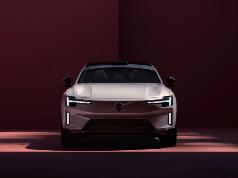 Volvo Debuts ES90 Electric Sedan with SUV-Like Versatility