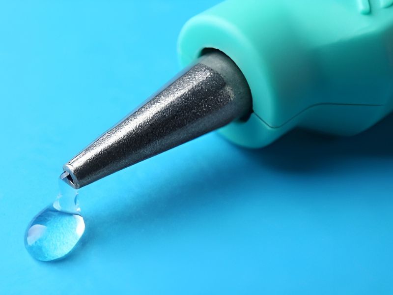 Scientists Made a Powerful Glue from Recycled Cooking oil that can Pull a Car