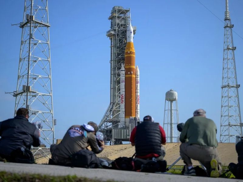 NASA is opening a new chapter in space exploration with the launch of the Artemis II mission, set for this Wednesday, April 1, at 7:24 PM (Brasília time). The mission will mark the first time in more than 50 years that astronauts journey to the Moon aboard a spacecraft specifically built for that purpose.
