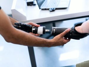 Simple Color Indicator Makes Prosthetic Devices Easier to Master
