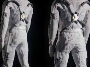 Prada introduces a new technology designed to regulate astronauts’ body temperature